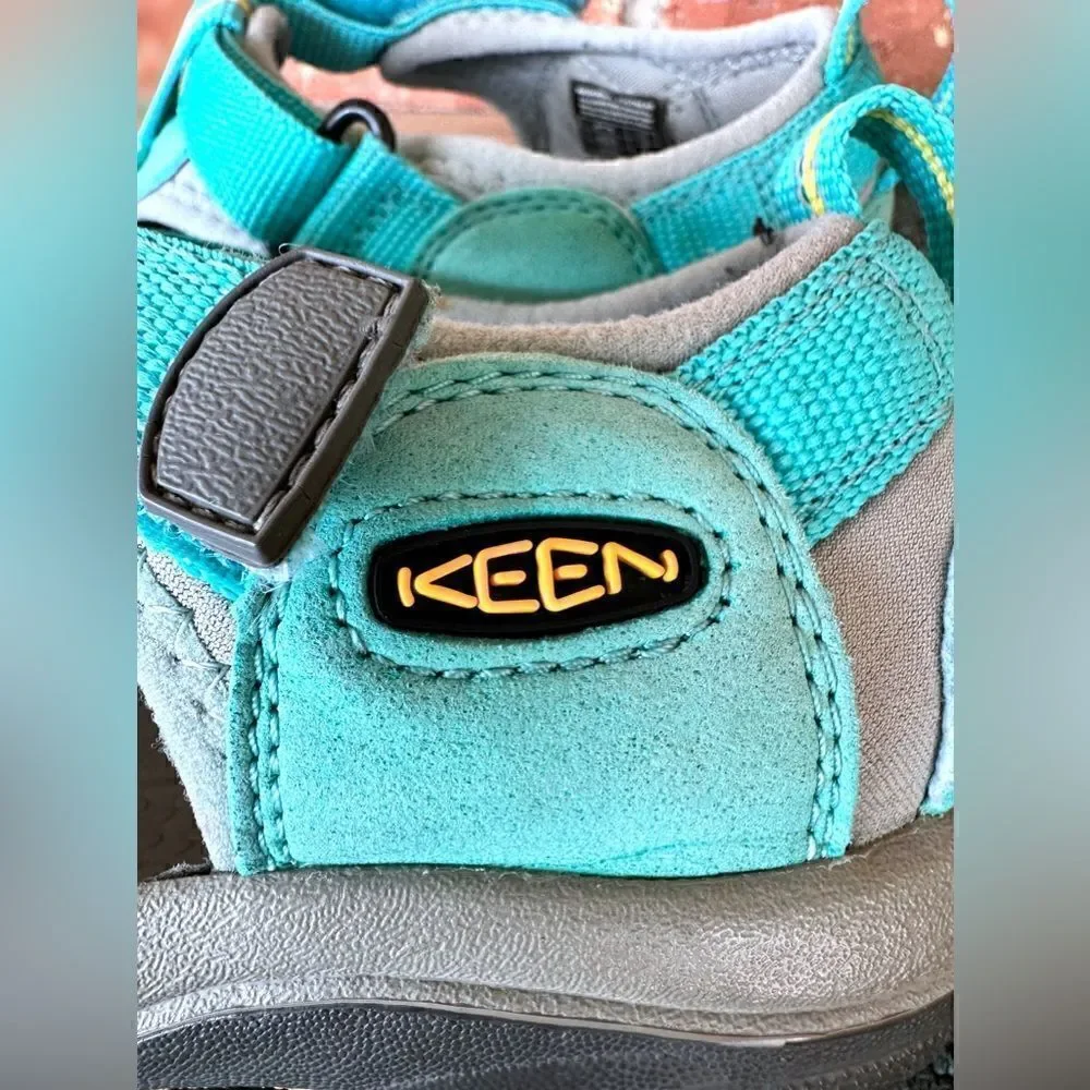 Keen Venice H2 Newport Hook & Loop Waterproof Fisherman Sandal Size 4